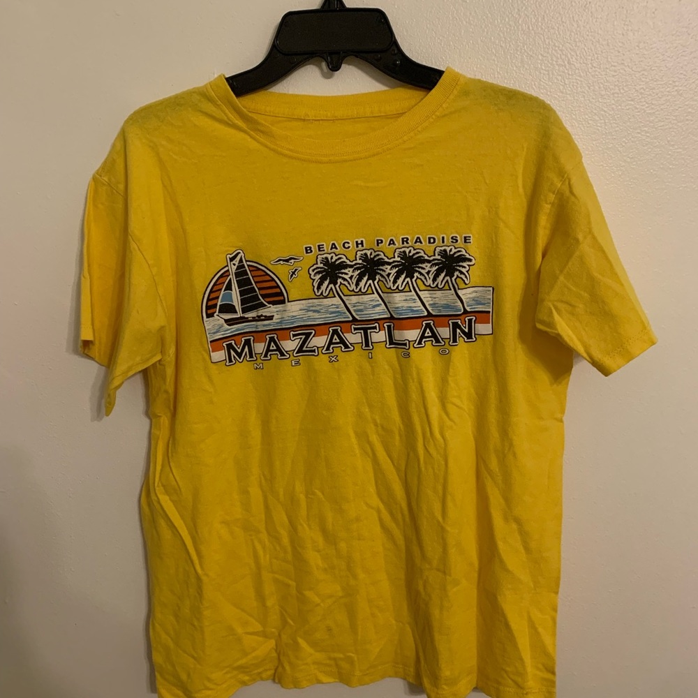 VINTAGE YELLOW T-SHIRT